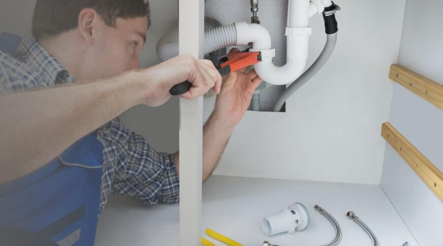 Local tankless water heater installation in Kellerton, IA